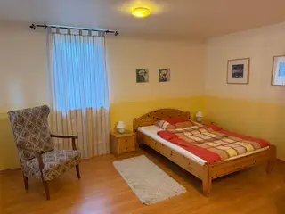 Ferienwohnung Mimosa – Separates Schlafzimmer